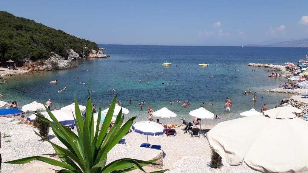 Garden Vila Ermali Ksamil Esterno foto