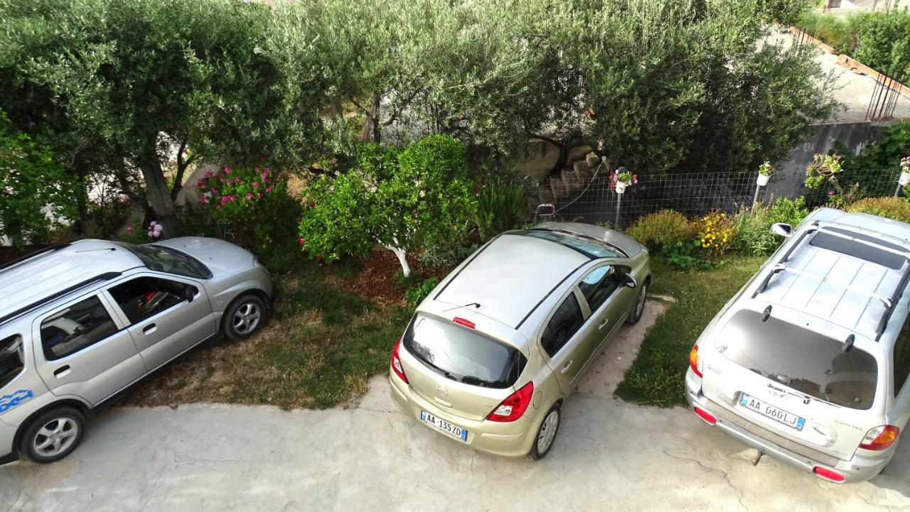 Garden Vila Ermali Ksamil Esterno foto