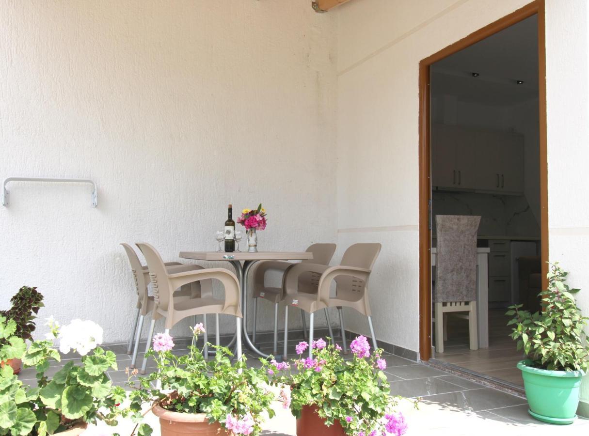 Garden Vila Ermali Ksamil Esterno foto